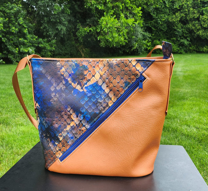 Caramel printed vinyl 3 sizes