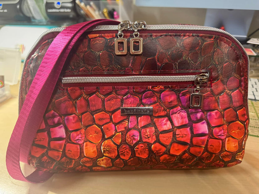 Garnet Snake 3 sizes