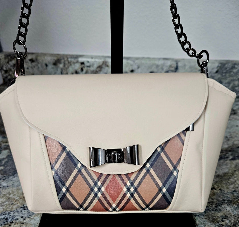 Champagne manufactured vinyl Full Roll 18x54