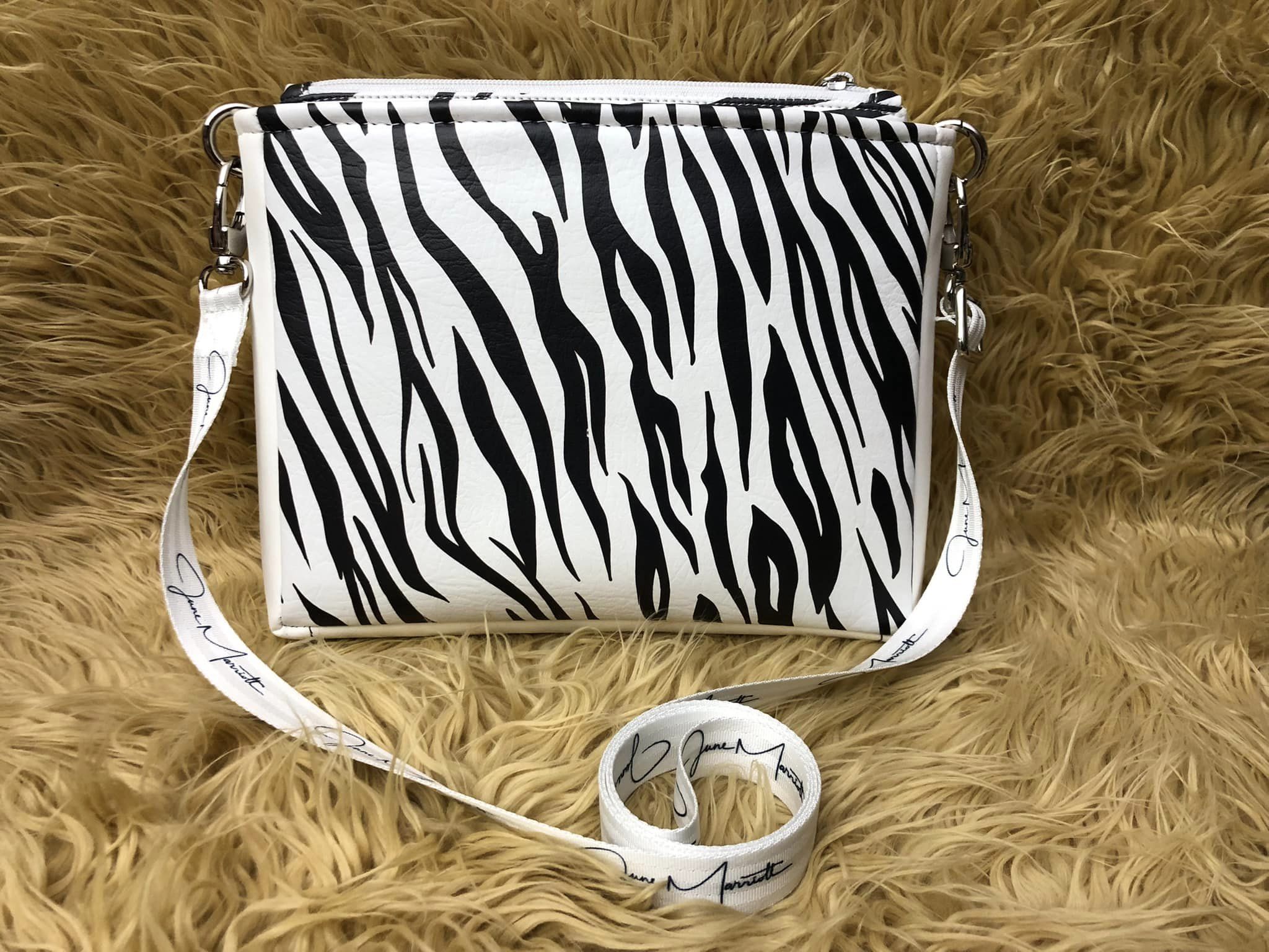 Zebra 2 sizes